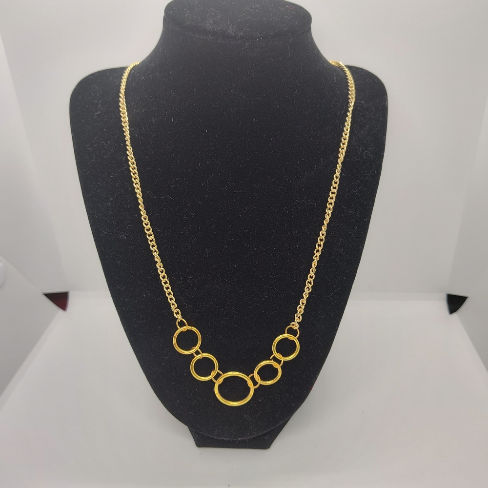 Elegant Gold Plate Circle Necklace